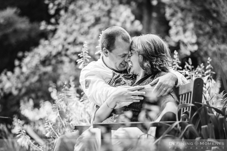 pre-wedding-shoot-love-shoot-verlovingsshoot-breda-strijbeek-parktuin-natuur-annahofke-engagement-session-city-nature-wedding-photographer-netherlands-holland-bruidsfotografen-trouwfotografen-team-duo-bruidsfotografie