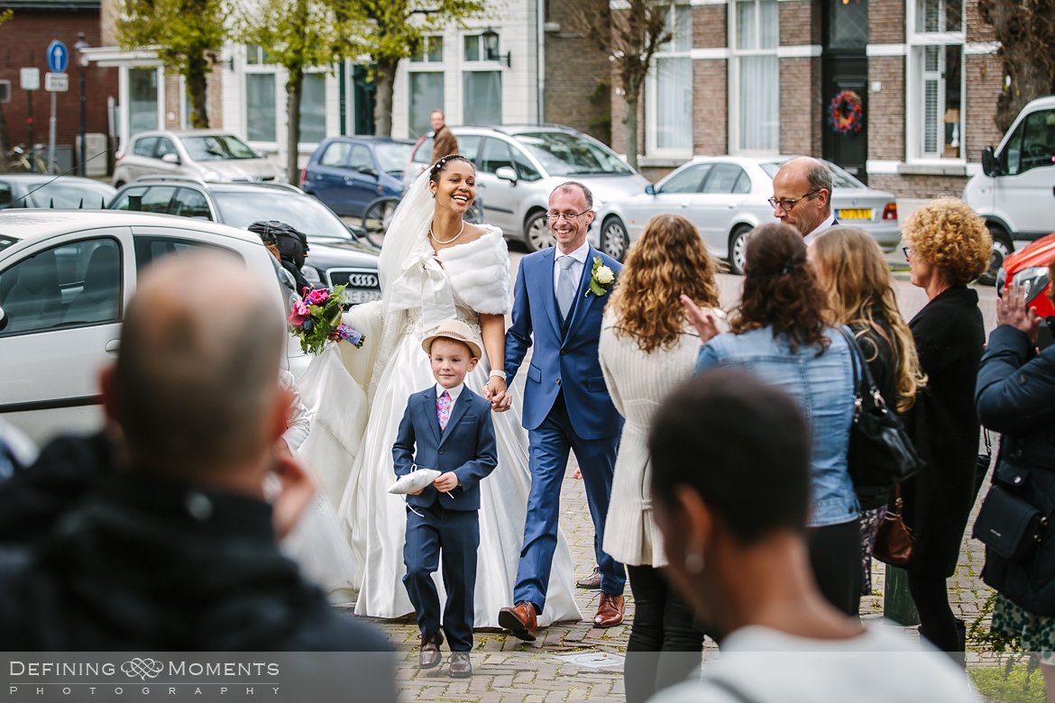 journalistiek trouwfotograaf petruskerk etten_leur documentair bruidsfotograaf authentieke natuurlijke bruidsfotografie trouwfotografie breda kerkelijk huwelijk bruidsreportage trouwreportage