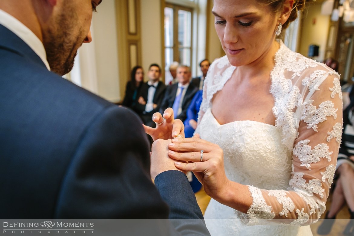huwelijksfotograaf bruidsfotografie van cappellenhuis vertrekhal rotterdam trouwreportage bruidsreportage trouwen fotoshoot bruidsfoto trouwfoto wedding photographer netherlands holland